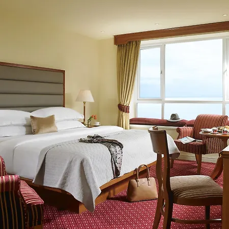 호텔 Bay Conference & Leisure Centre 4*