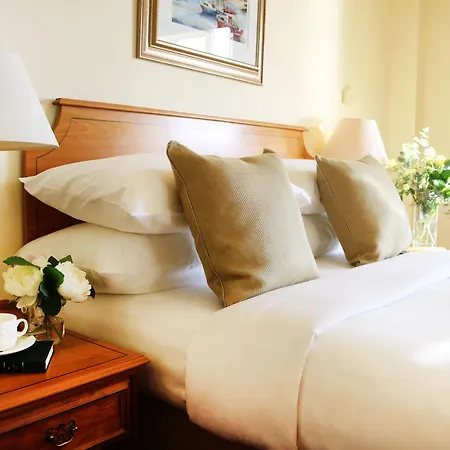 Bay Conference & Leisure Centre 4* 골웨이