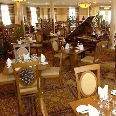 호텔 Bay Conference & Leisure Centre 골웨이